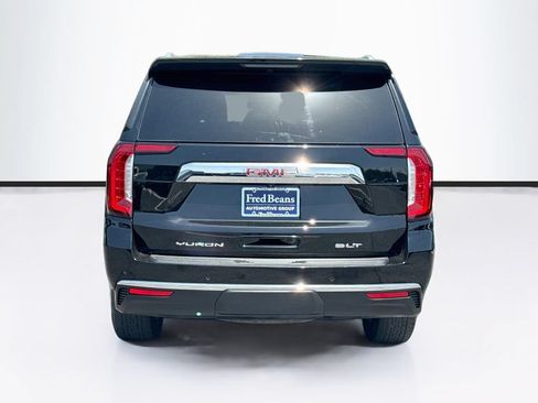 Used 2023 GMC Yukon XL SLT w/ SLT Luxury Package AWD/4WD image 9