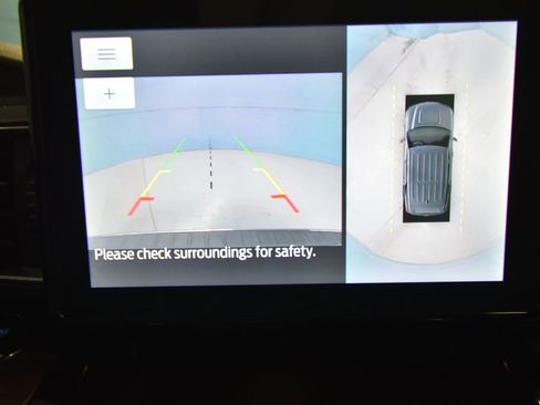 Used 2022 Ford Explorer Limited w/ Equipment Group 301A image 17