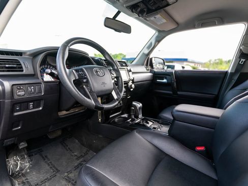 Used 2017 Toyota 4Runner TRD Pro AWD/4WD image 6