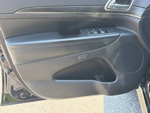 Used 2019 Jeep Grand Cherokee Limited X AWD/4WD image 12
