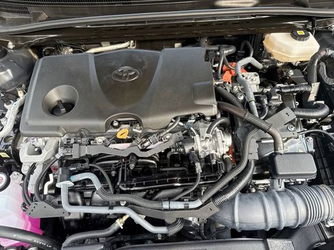 Used 2025 Toyota Camry LE w/ Convenience Package FWD image 17