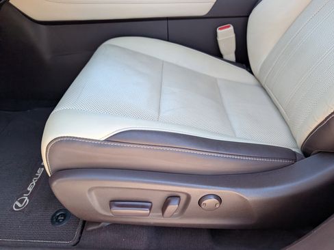Used 2016 Lexus RX 350 FWD w/ Premium Package image 10