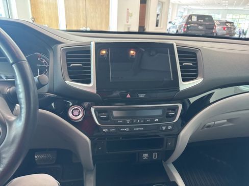 Used 2020 Honda Ridgeline RTL-E image 5
