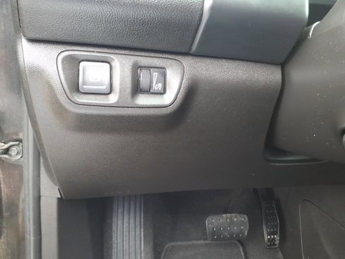 Used 2020 GMC Acadia SLT w/ Premium Package image 21