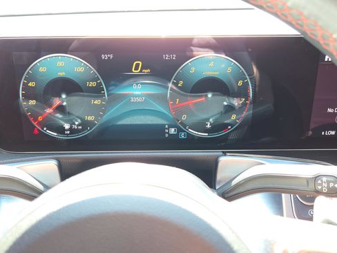 Used 2022 Mercedes-Benz GLB 250 GLB 250 image 28