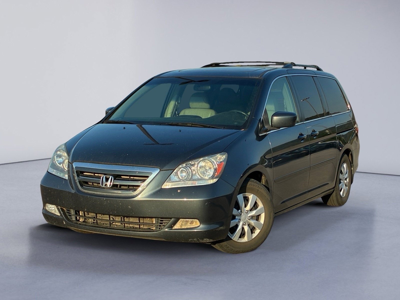 Used 2005 Honda Odyssey Touring image 2
