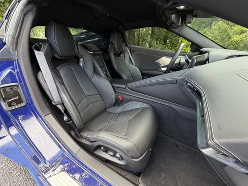 Used 2025 Chevrolet Corvette Stingray Preferred Cpe w/ Z51 Performance Package RWD image 26