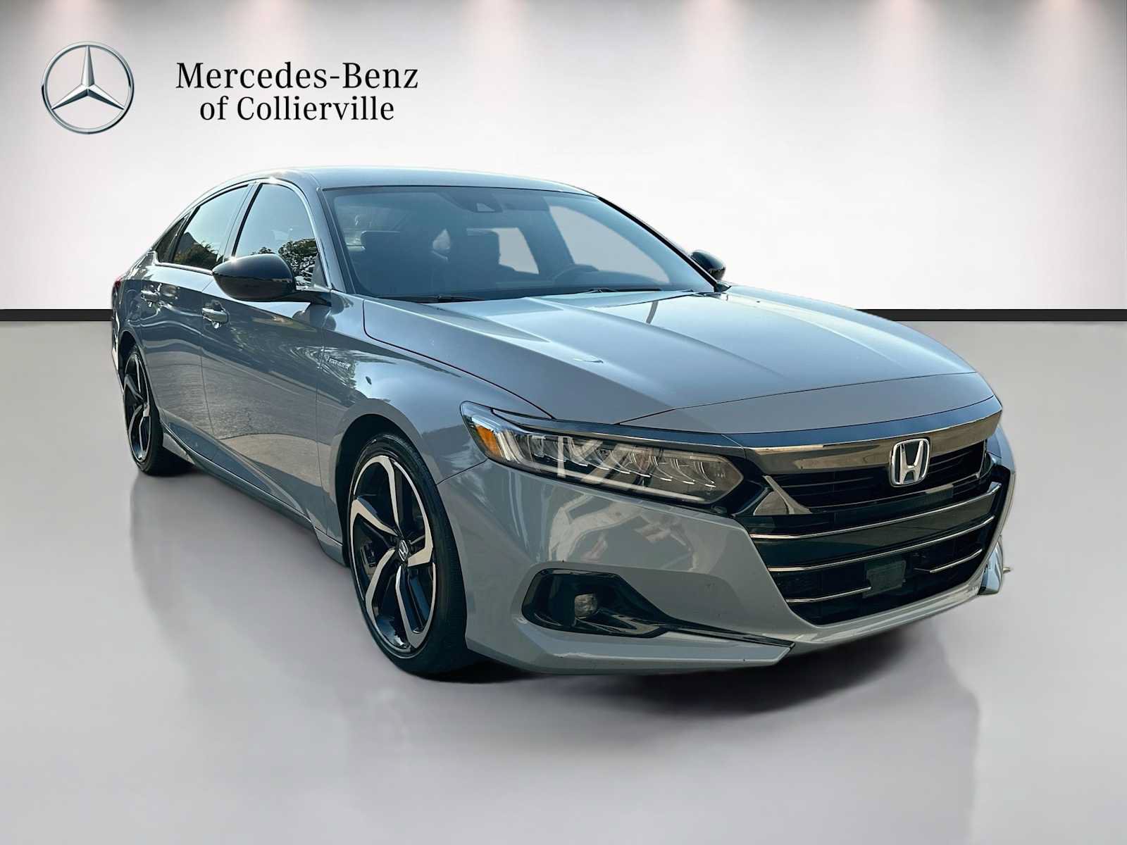 Used 2022 Honda Accord Sport image 3