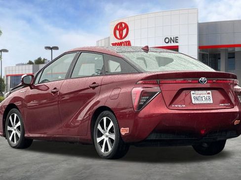 Used 2019 Toyota Mirai image 6