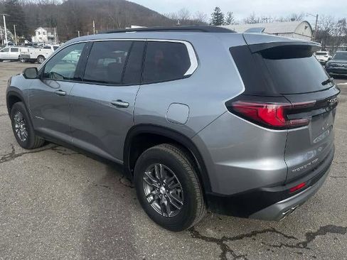 Used 2025 GMC Acadia Elevation image 14