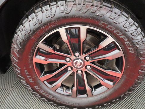 Used 2020 Nissan Armada Platinum w/ Captain's Chairs Package RWD image 88