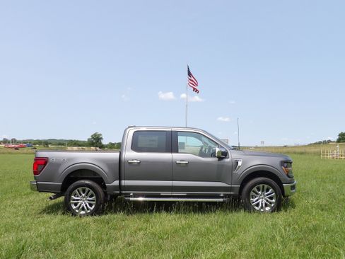 New 2025 Ford F150 XLT w/ Equipment Group 303A High image 5