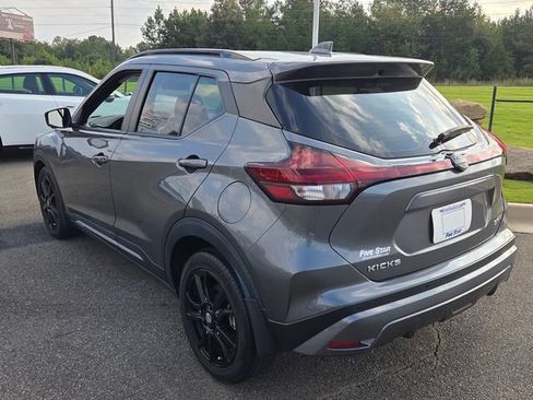 Used 2024 Nissan Kicks SR w/ Interior Electronics Package FWD image 11