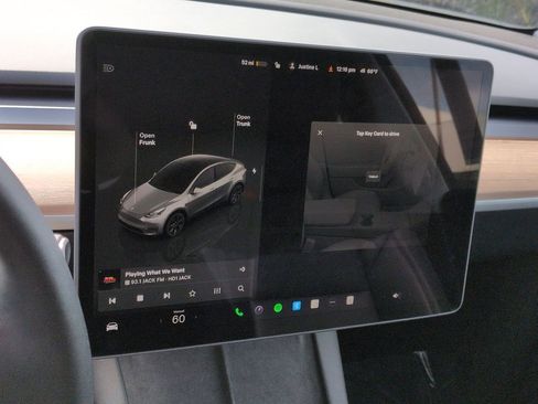 Used 2025 Tesla Model Y Long Range image 13