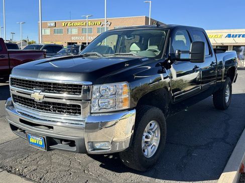 Used 2007 Chevrolet Silverado 2500 LTZ w/ Suspension Package, Off-Road image 7