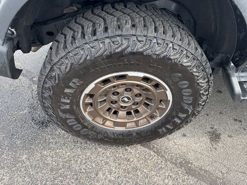 Used 2025 Ford Bronco Outer Banks AWD/4WD image 11