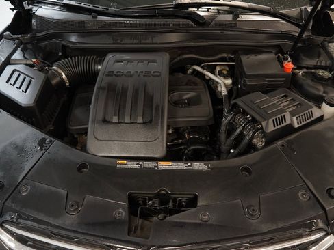 Used 2016 Chevrolet Equinox LTZ w/ Enhanced Convenience Package image 40