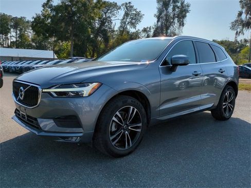 Used 2021 Volvo XC60 T5 Momentum w/ Premium Package image 8