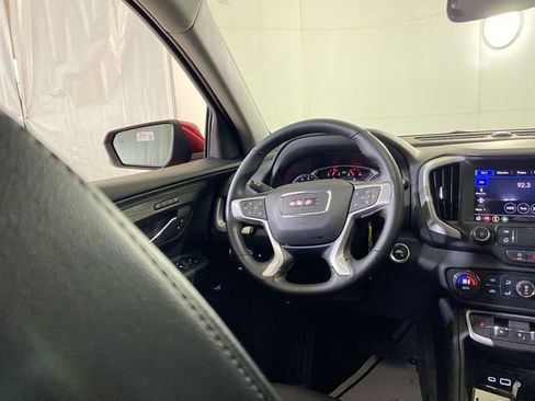 Used 2023 GMC Terrain SLT image 15