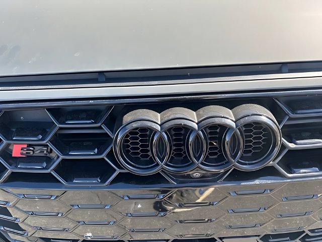 Used 2023 Audi S4 Premium Plus w/ Premium Plus Package AWD/4WD image 9