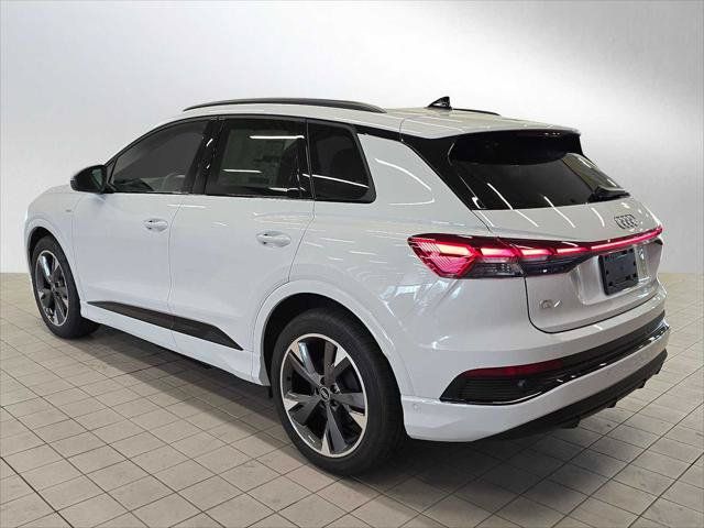 New 2024 Audi Q4 e-tron Premium Plus AWD/4WD image 4