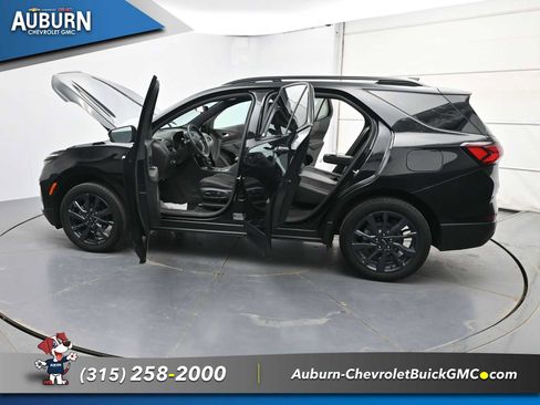 Used 2024 Chevrolet Equinox RS AWD/4WD image 34