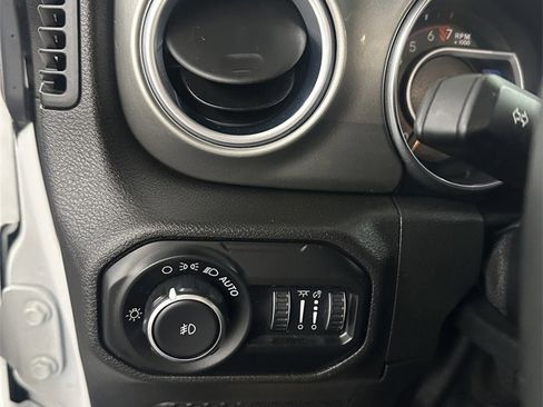 Used 2019 Jeep Wrangler Unlimited Sahara w/ Dual Top Group image 14