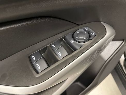 Used 2024 Chevrolet Trax LS FWD image 13