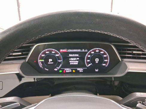 Certified 2024 Audi Q8 e-tron Premium Plus w/ Premium Plus Package image 16