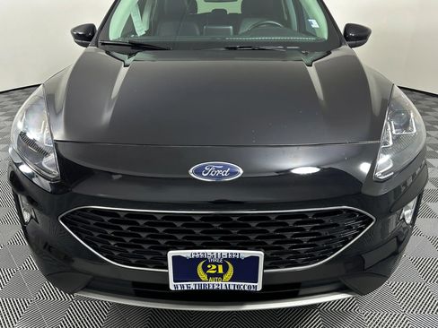 Used 2022 Ford Escape SEL w/ Technology Package AWD/4WD image 3