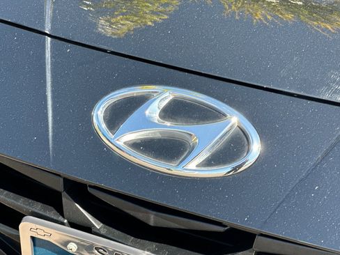 Used 2023 Hyundai Elantra Blue FWD image 36
