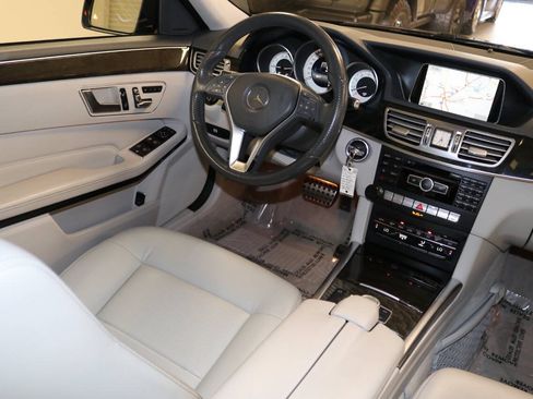 Used 2015 Mercedes-Benz E 350 Sedan image 15