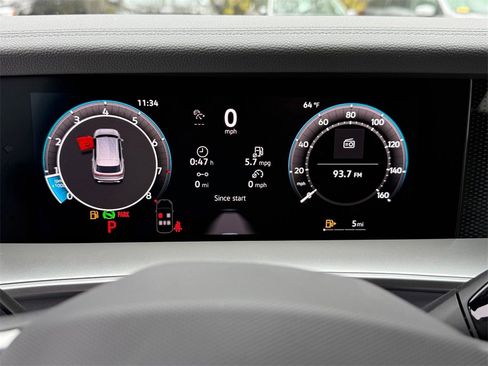 New 2026 Volkswagen Tiguan SE R-Line image 15