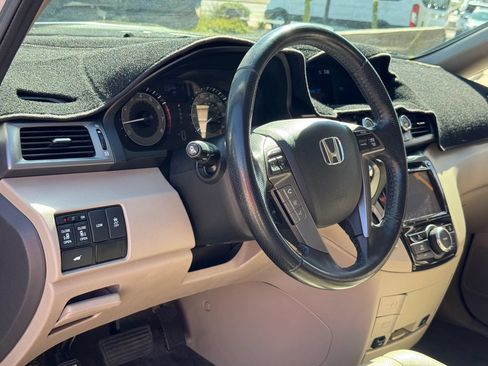 Used 2014 Honda Odyssey EX-L image 17