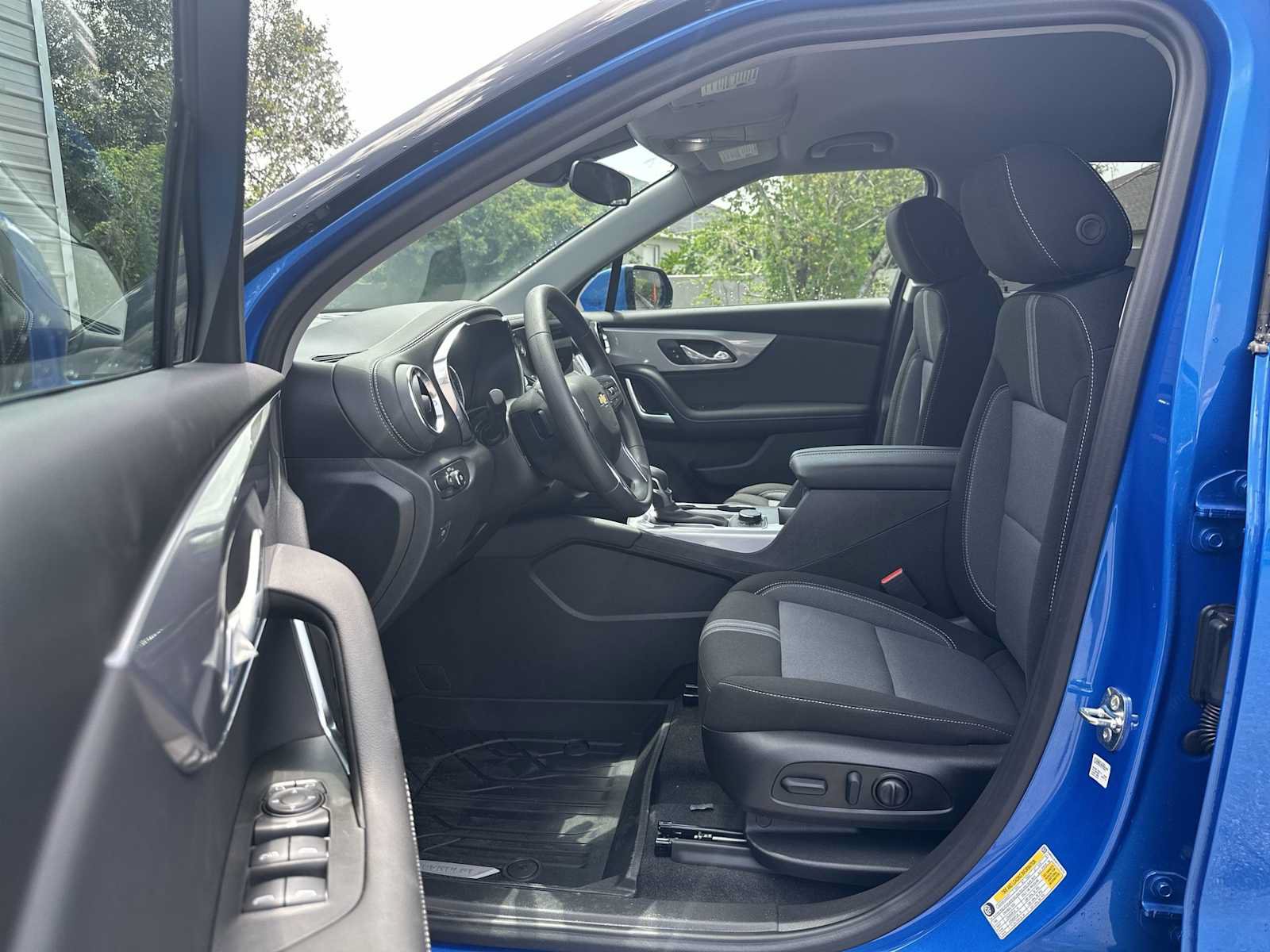 New 2026 Chevrolet Blazer LT w/ LPO, Floor Liner Package FWD image 2