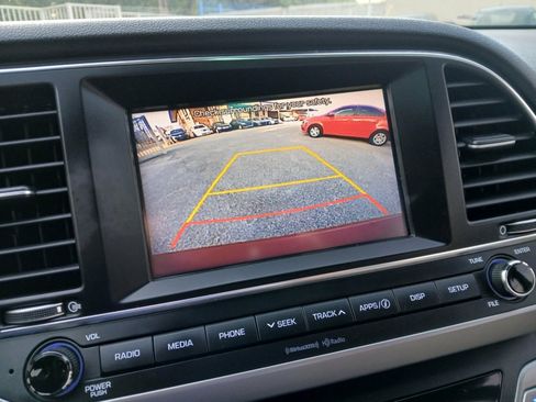Used 2018 Hyundai Elantra SEL FWD image 14