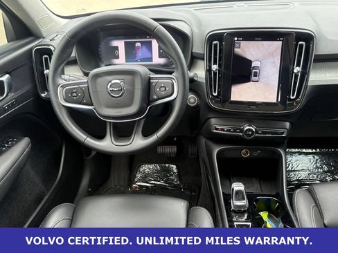 Certified 2025 Volvo XC40 B5 Plus AWD/4WD image 13