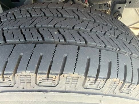 Used 2023 RAM 1500 Laramie AWD/4WD image 39