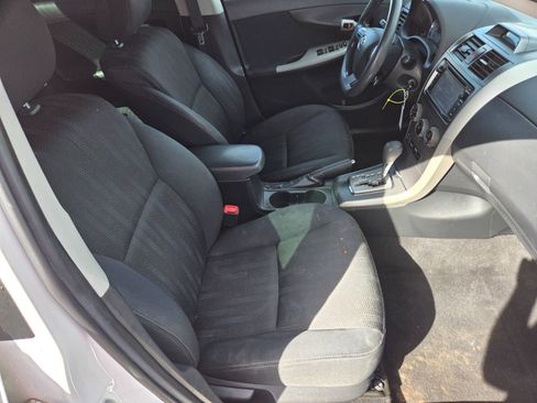 Used 2012 Toyota Corolla S image 15