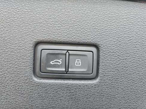 New 2026 Audi SQ8 Prestige image 15