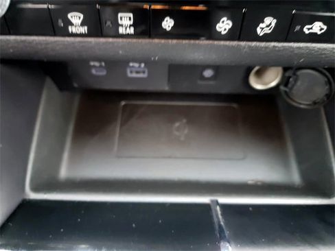 Used 2024 Mitsubishi Outlander SE image 33