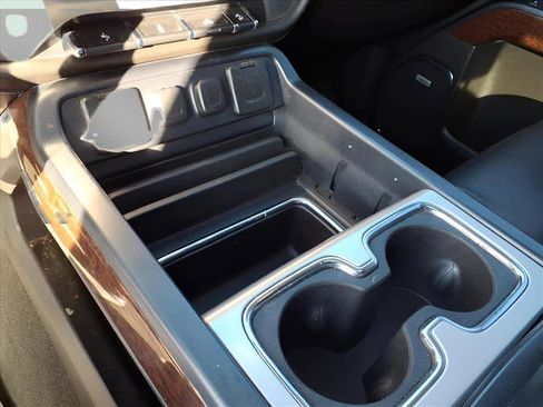 Used 2015 GMC Sierra 1500 SLT w/ SLT Crew Cab Value Package image 19