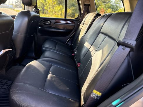 Used 2006 GMC Envoy Denali image 16