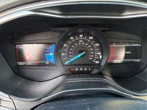 Used 2020 Ford Fusion SE image 13