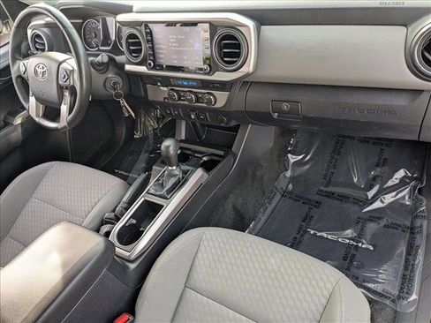 Certified 2022 Toyota Tacoma SR5 image 20
