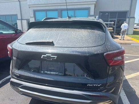 Used 2024 Chevrolet Trax ACTIV w/ Driver Confidence Package FWD image 4