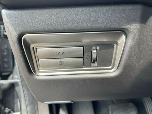 Used 2011 Jaguar XF Premium RWD image 14