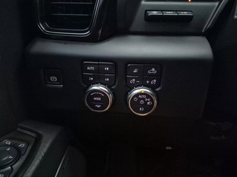 Certified 2024 GMC Sierra 2500 AT4X image 20