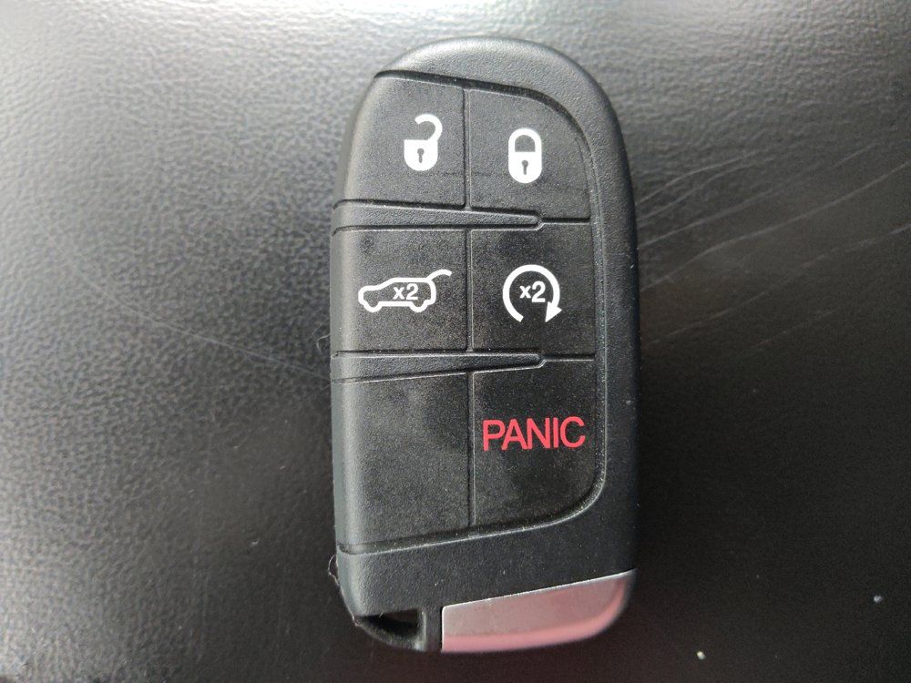 Used 2020 Dodge Durango SXT RWD image 32