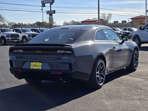 New 2026 Dodge Charger R/T Scat Pack image 3